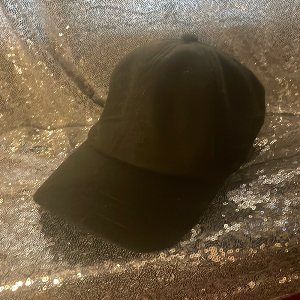 Felt Green Hat NWT